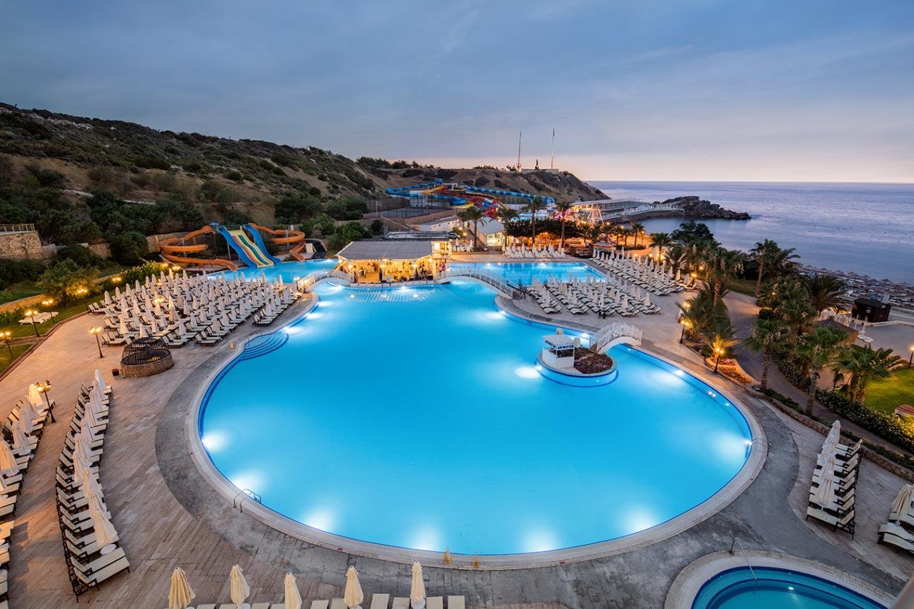 Hotel Acapulco Beach  SPA Resort  Cypr Pnocny Cypr 